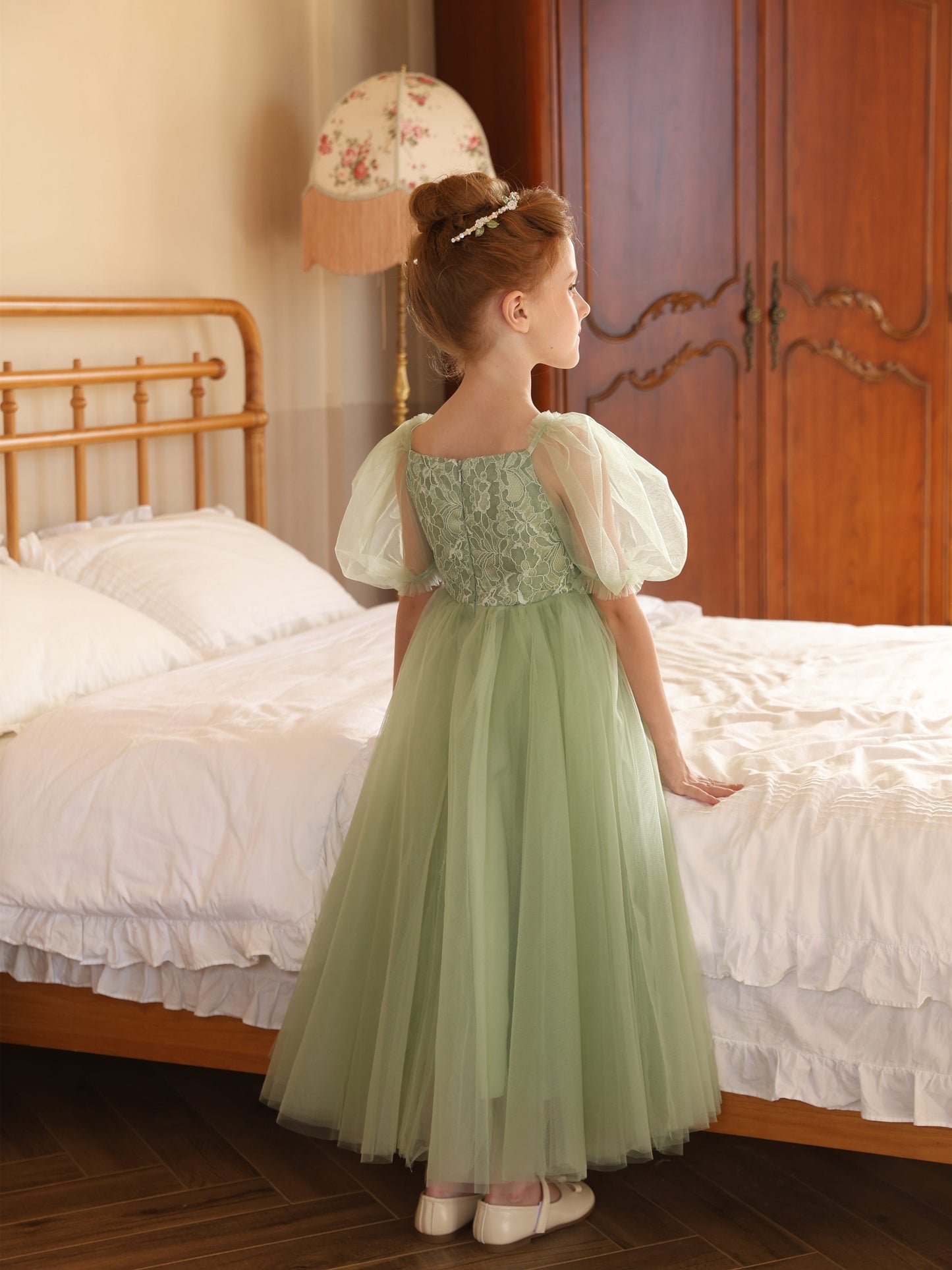 Ball-Gown Tulle Scoop Short Sleeves Tea-Length Flower Girl Dresses