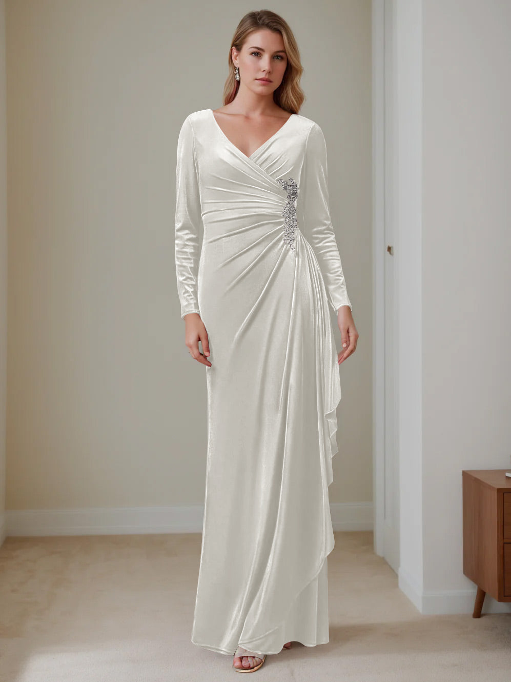 Sheath/Column V-Neck Long Sleeves Floor-Length Velvet Mother of the Bride Dresses with Ruffles