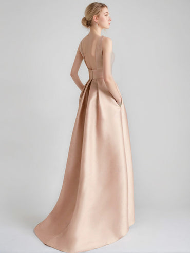 A-Line/Princess Cocktail Dress Scoop Sleeveless Asymmetrical Mother of the Bride & Groom Dresses with Appliques & Pocket