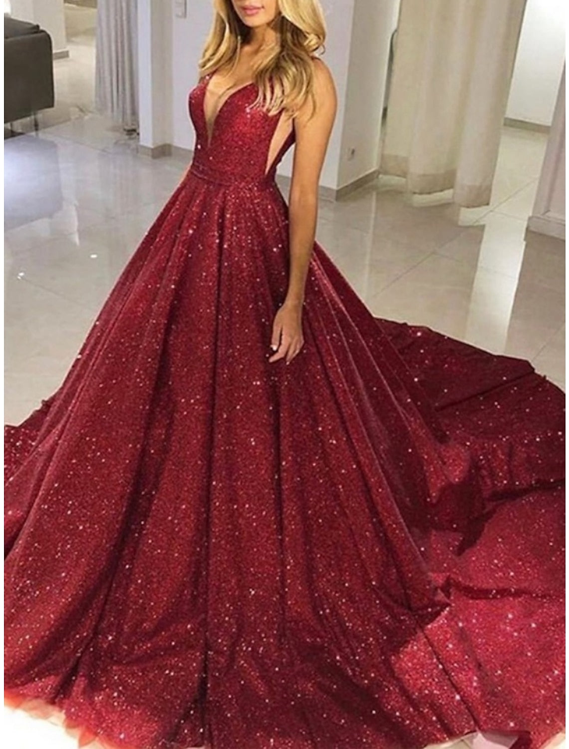 A-Line/Princess Prom Dress Wedding Party Sweep / Brush Train V-Neck Sleeveless Ball Gown Formal Dresses With Glitter