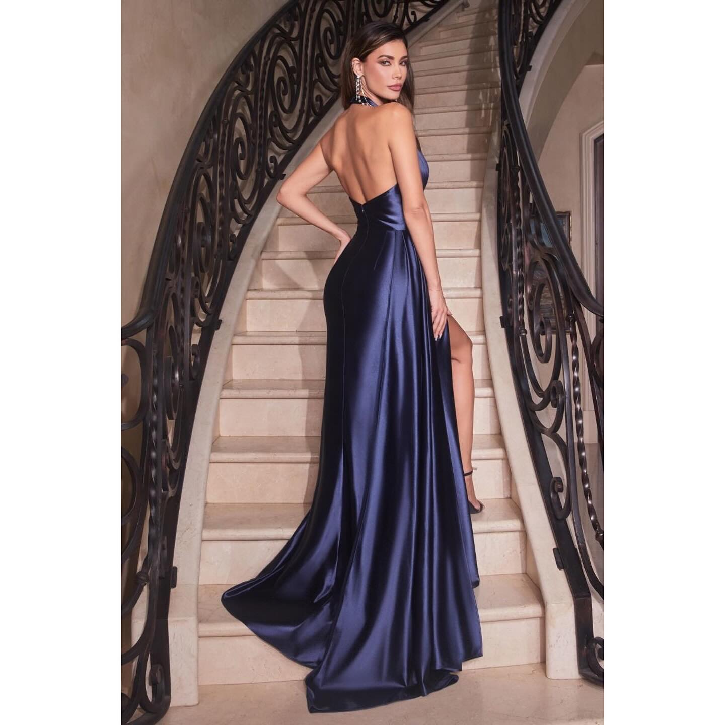 Sheath/Column Halter Floor-Length Evening Dresses With Split Side