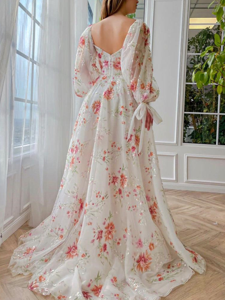 A-Line/Princess Sweetheart Long Sleeves Floor-Length Prom Dresses with Embroidery