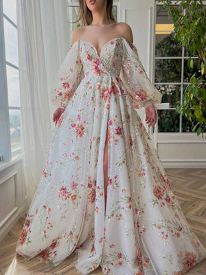 A-Line/Princess Sweetheart Long Sleeves Floor-Length Prom Dresses with Embroidery