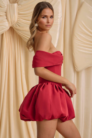 A-Line/Princess Satin Off-the-Shoulder Sleeveless Short/Mini Homecoming Dress