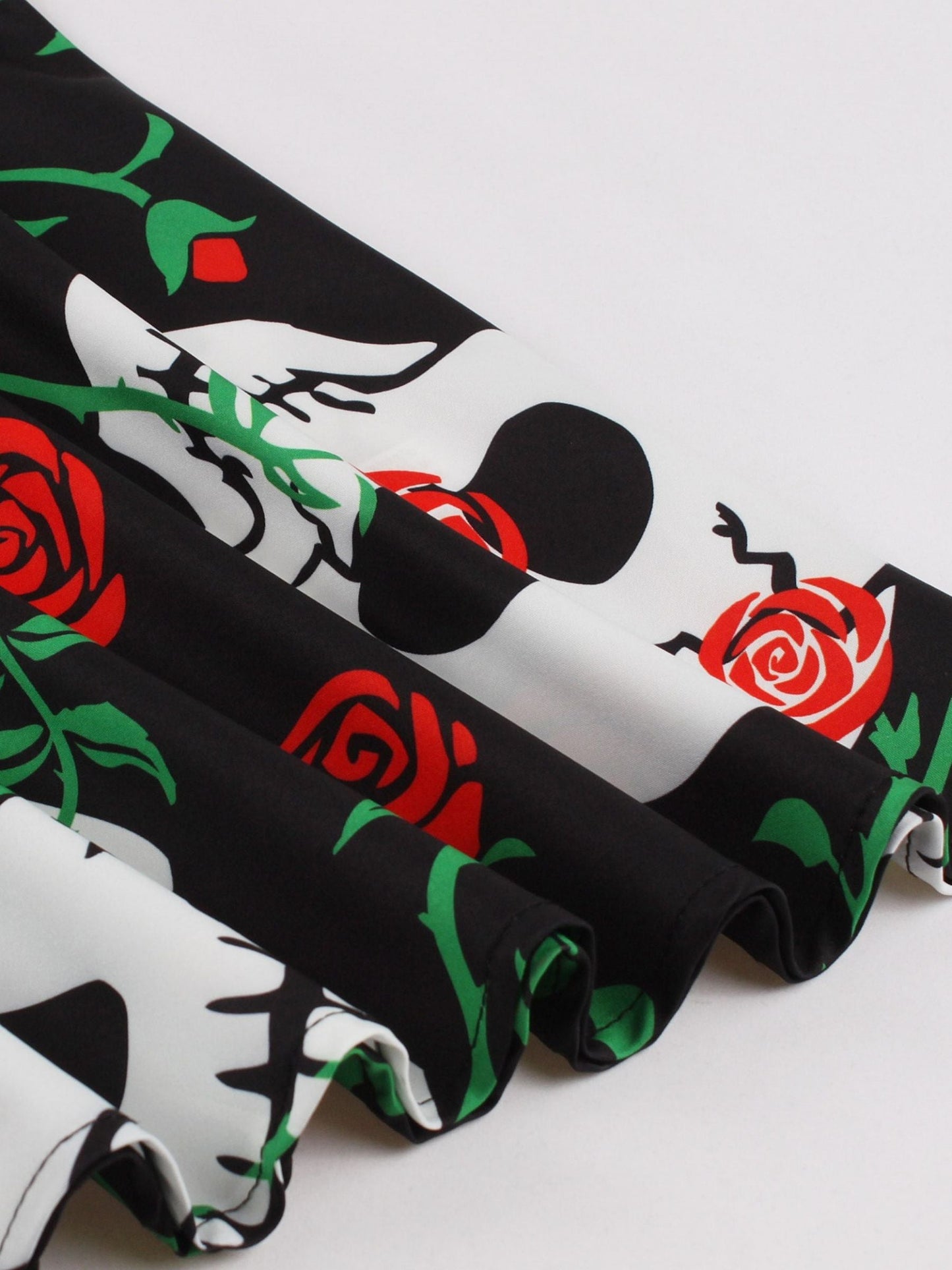 A-Line/Princess V-neck Long Sleeves Knee-Length Prints Halloween Performance Costumes Dress