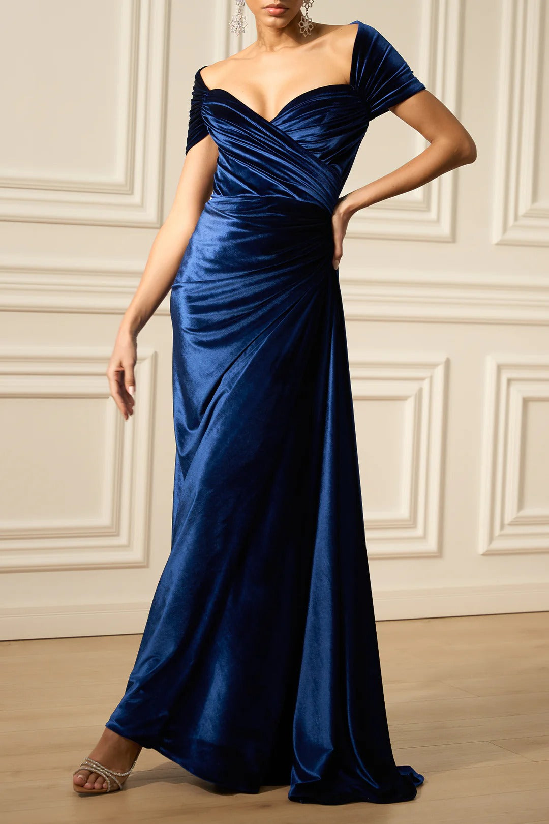 Mermaid Evening Dress Velvet Formal Dress Party Ruched Short Sleeves Off-the-Shoulder Floor-length With Ruched