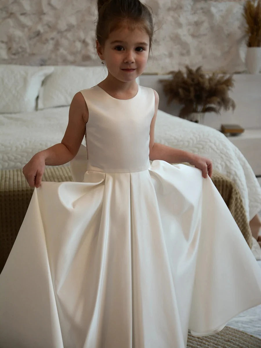 A-Line/Princess Flower Girl Dresses Satin Birthday Dresses Scoop Neck Sleeveless Floor-Length Back Appliques Party Dresses with Pearl & Bow