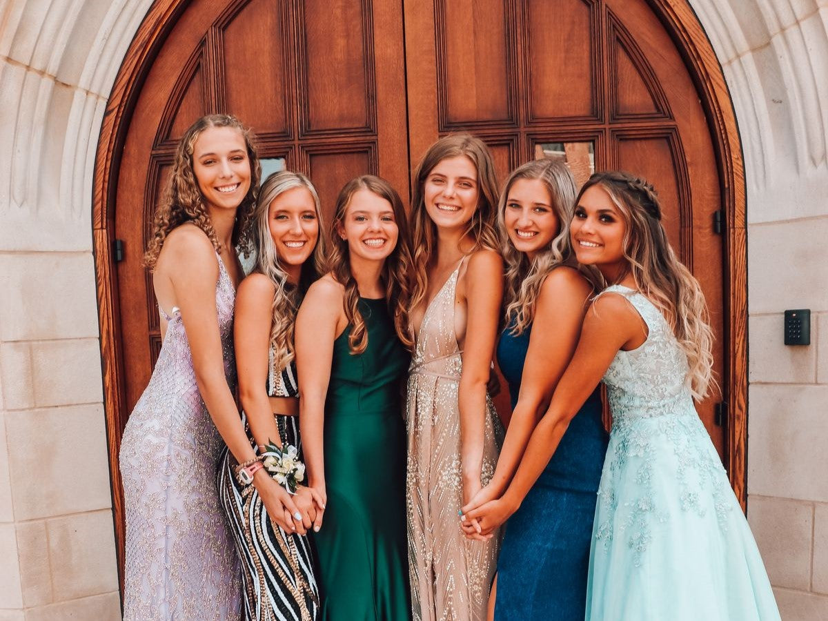 Prom 2026 Trend Forecast: 5 Viral Dress Styles That Will Steal the Spotlight