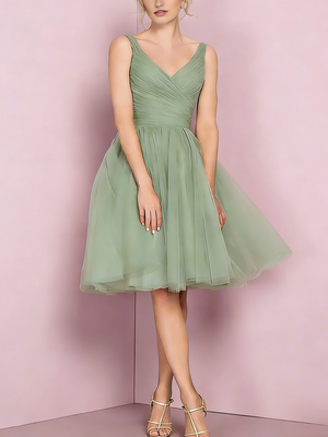 A-Line/Princess V Neck Sleeveless Tea-Length Cocktail Dresses with Pleats