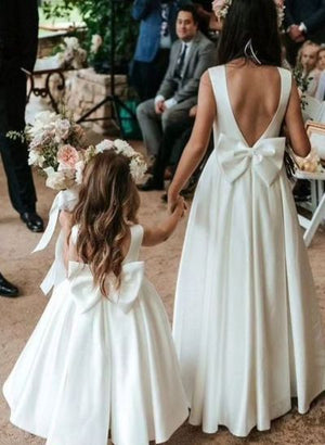 A-Line/Princess Flower Girl Dresses Satin Birthday Dresses Scoop Neck Sleeveless Floor-Length Party Dresses With Bow