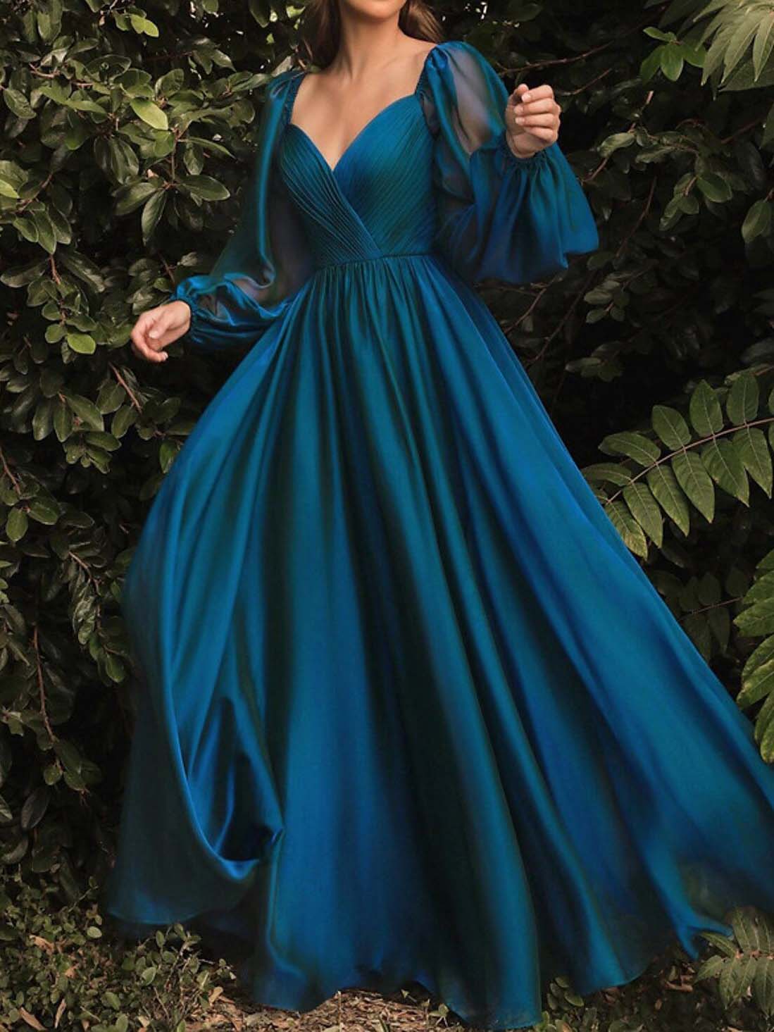 A-Line/Princess V-Neck Long Sleeves Floor-length Evening Dresses