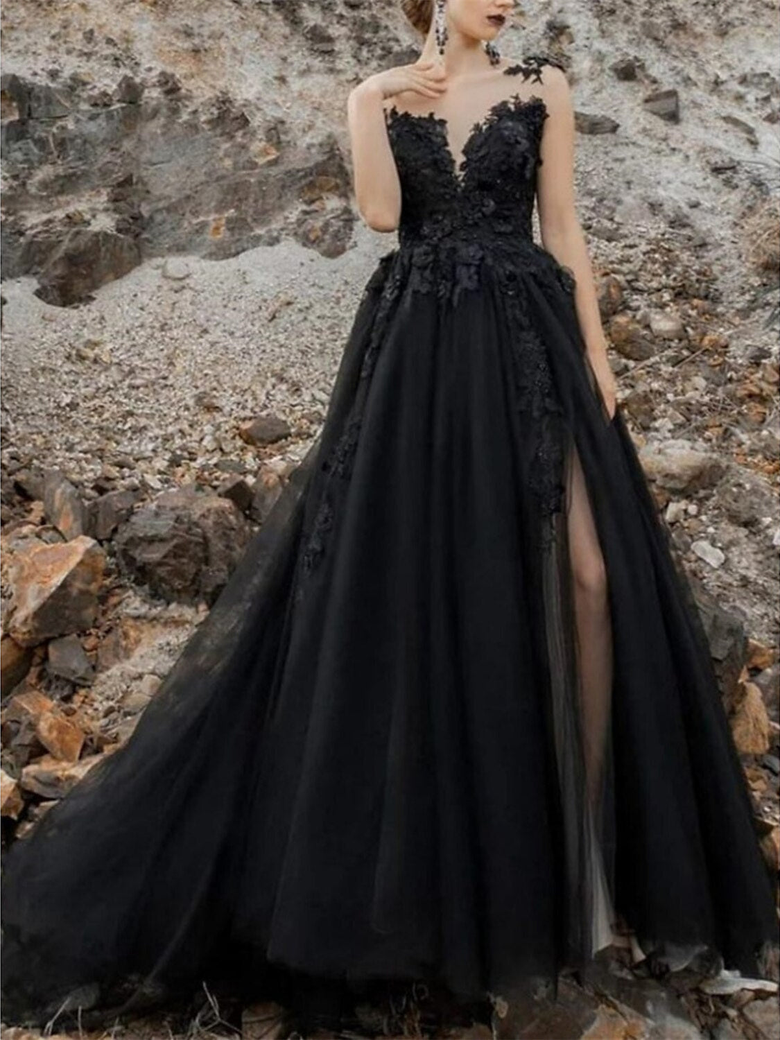 A-Line/Princess Black Wedding Dress Illusion Neck Sleeveless Evening D – Nafori
