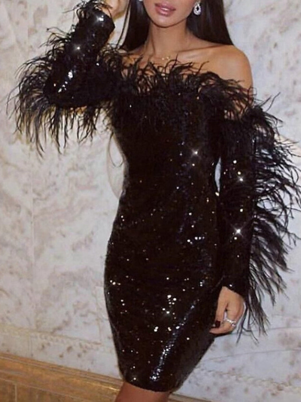 Mermaid Off-the-Shoulder Cocktail Dresses Sparkling Party Dress Long Sleeve Knee-Length Sequin Feather Black Dress
