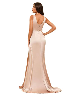 A Line/Princess V Neck Sleeveless Floor-Length Bridesmaid Dresses with Split