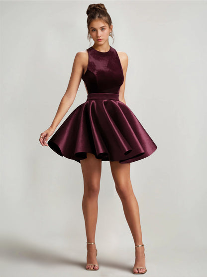 A Line/Princess Christmas Party Dresses Velvet Cocktail Short/Mini Spaghetti Straps Sleeveless Homecoming Pleated