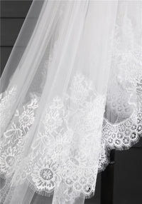 One-tier Long Lace Church Wedding Veils with Appliques