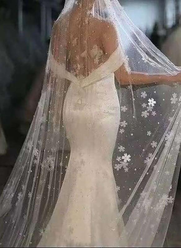 单层剪裁边缘仿珍珠大教堂婚纱头纱