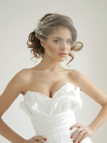 One-tier Vintage Wedding Veil Blusher Veils with Pure Color / Crystals