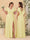 A字型/公主式V领短袖落地褶皱伴娘礼服，带侧开叉