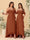 A字/公主式一字肩细吊带无袖伴娘礼服，带荷叶边