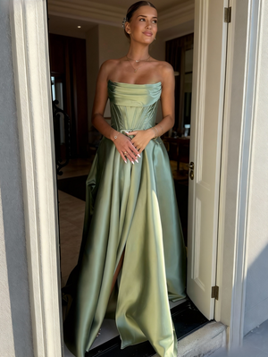 A Line/Princesses Prom Dresses Satin Strapless Floor-Length Formal Corset Dress With Pocket Ruched Lace Up