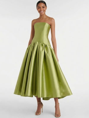 A-Line/Princess Cocktail Elegant Dress Corset Strapless Sleeveless Tea-Length Satin Dress