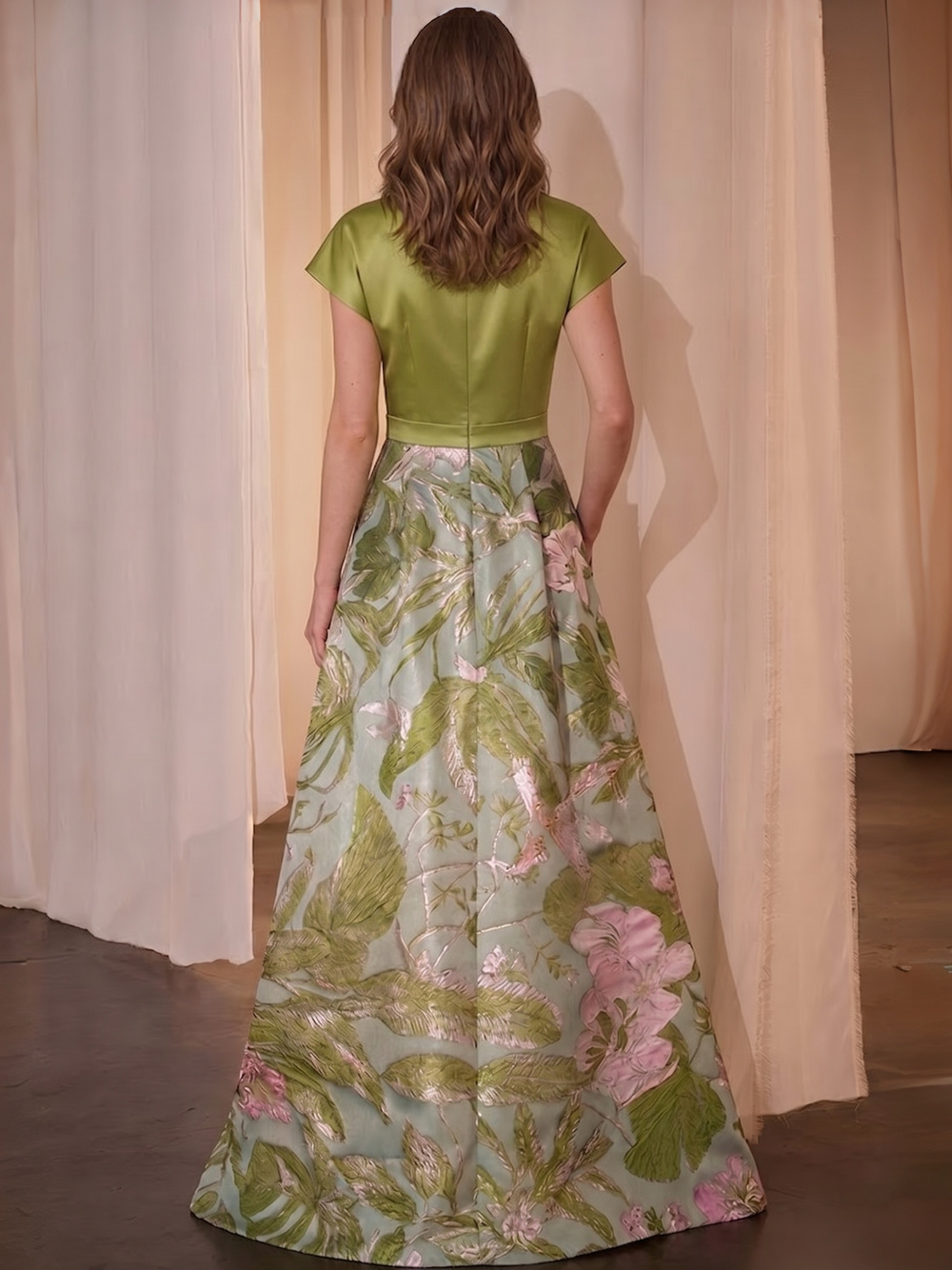 A-Line/Princess Evening Dresses Satin Jacquard Floral Formal Short Sleeves Floor-Length Mother of the Bride Dresses With Pocket
