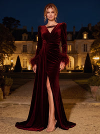 A-Line Velvet Evening Gown Floor Length V Neck Long Sleeves Runched Elegant Formal Dress With Feather Fur High Slit