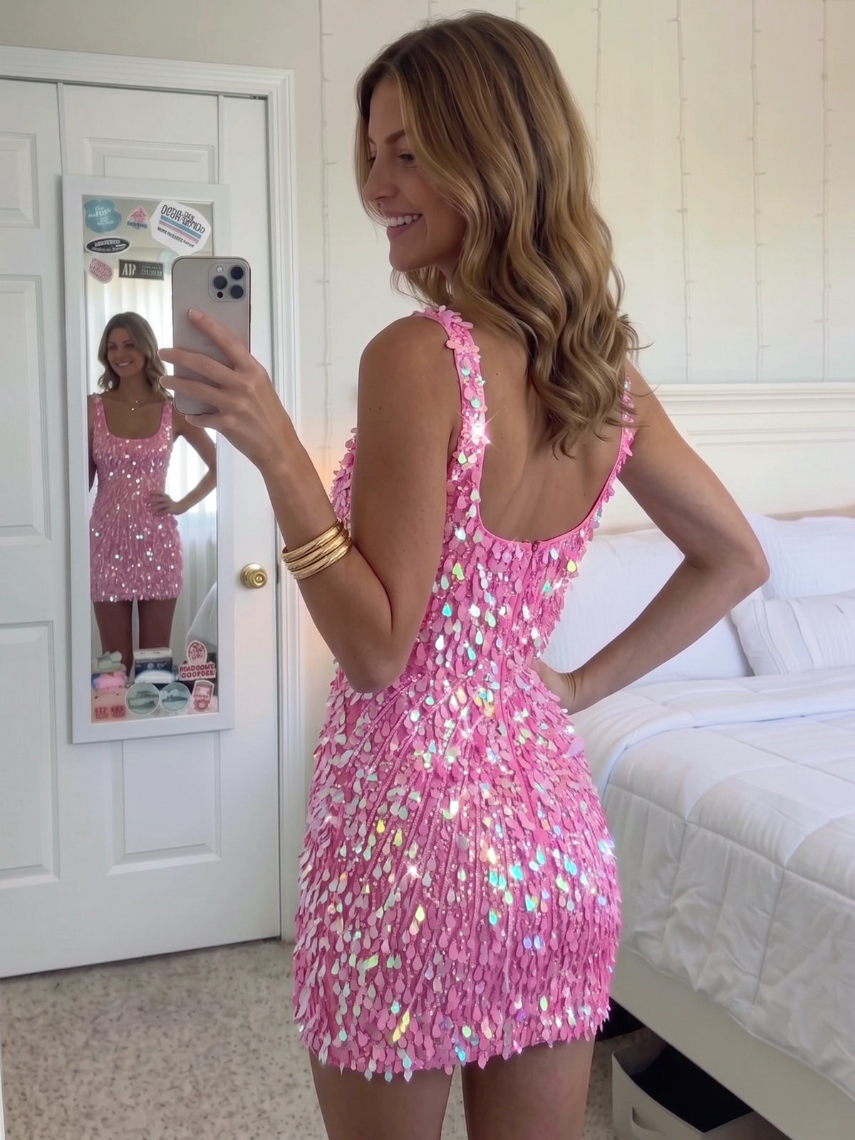 Sheath/Column Homecoming Dresses Sequins Sweetheart Neck Sleeveless Short Zipper Up Party Dress