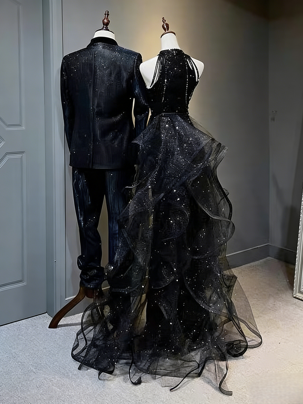 A-Line/Princess Prom Dresses Halter Tulle Floor-length Long Prom Dresses With Beading & Sequins