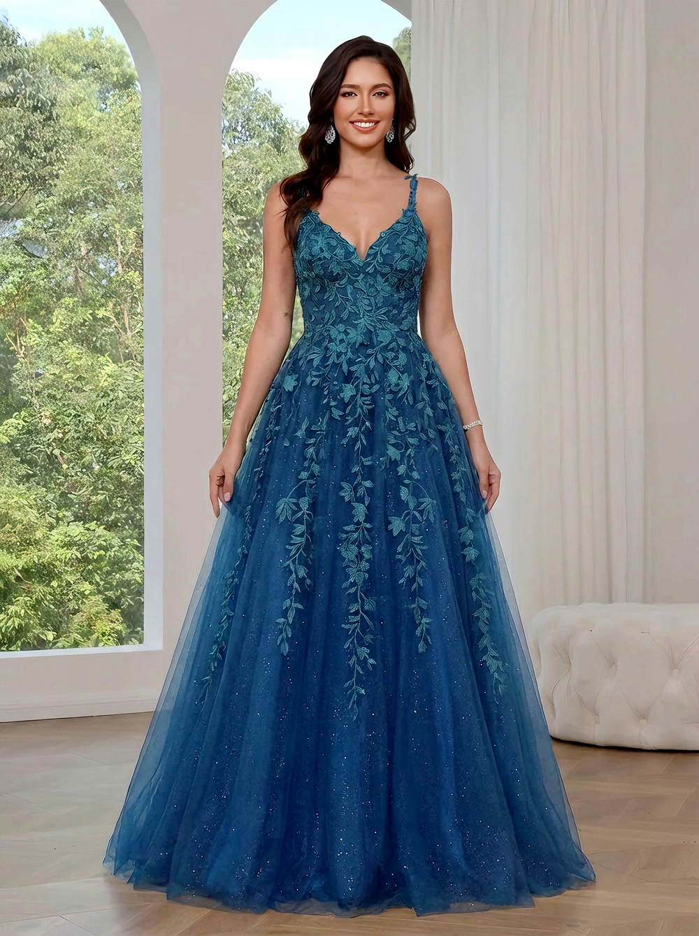 A-Line/Princess Embroidery Prom Dresses Spaghetti Straps Floor-length Long Sparkle Dresses
