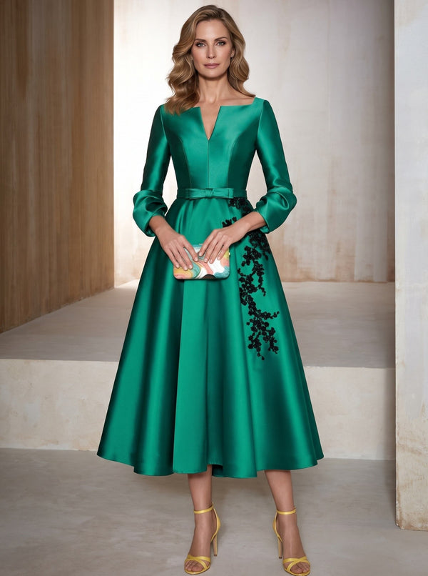 A-Line/Princess Mother Of The Bride Dress 3/4 Length Sleeves Tea Length Semi-Formal Coctail Dresses with Appliques