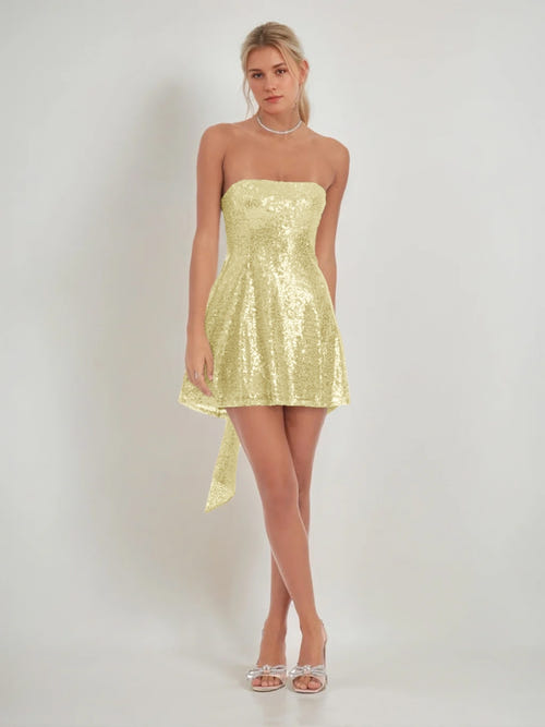 A-Line/Princess Sequined Strapless Sleeveless Short/Mini Homecoming Dresses with Back Bow