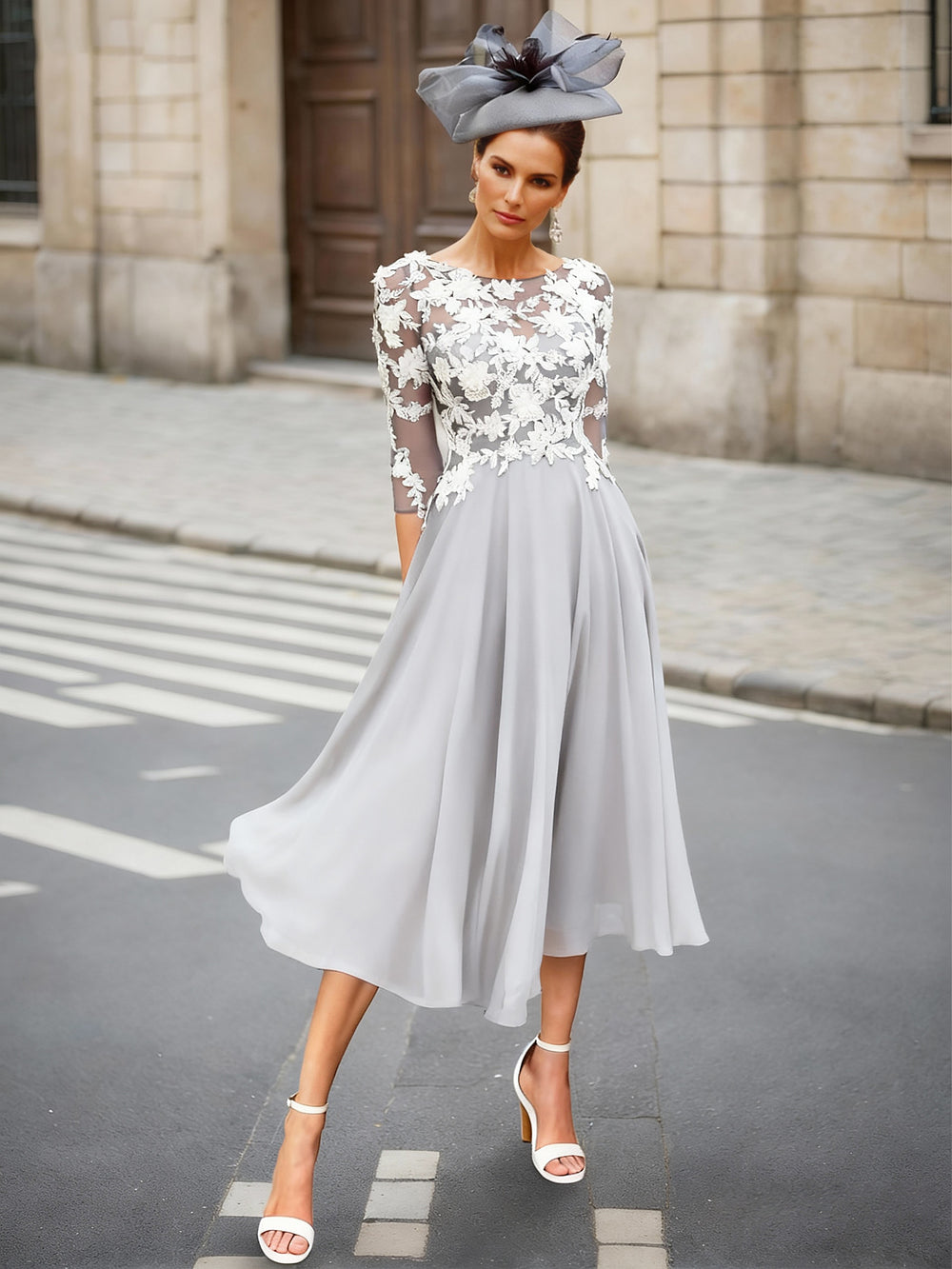 A-Line/Princess Elegant Mother of the Bride Dresses Scoop Neck Half Sleeves Tea-Length  with Lace and Whit Appliques