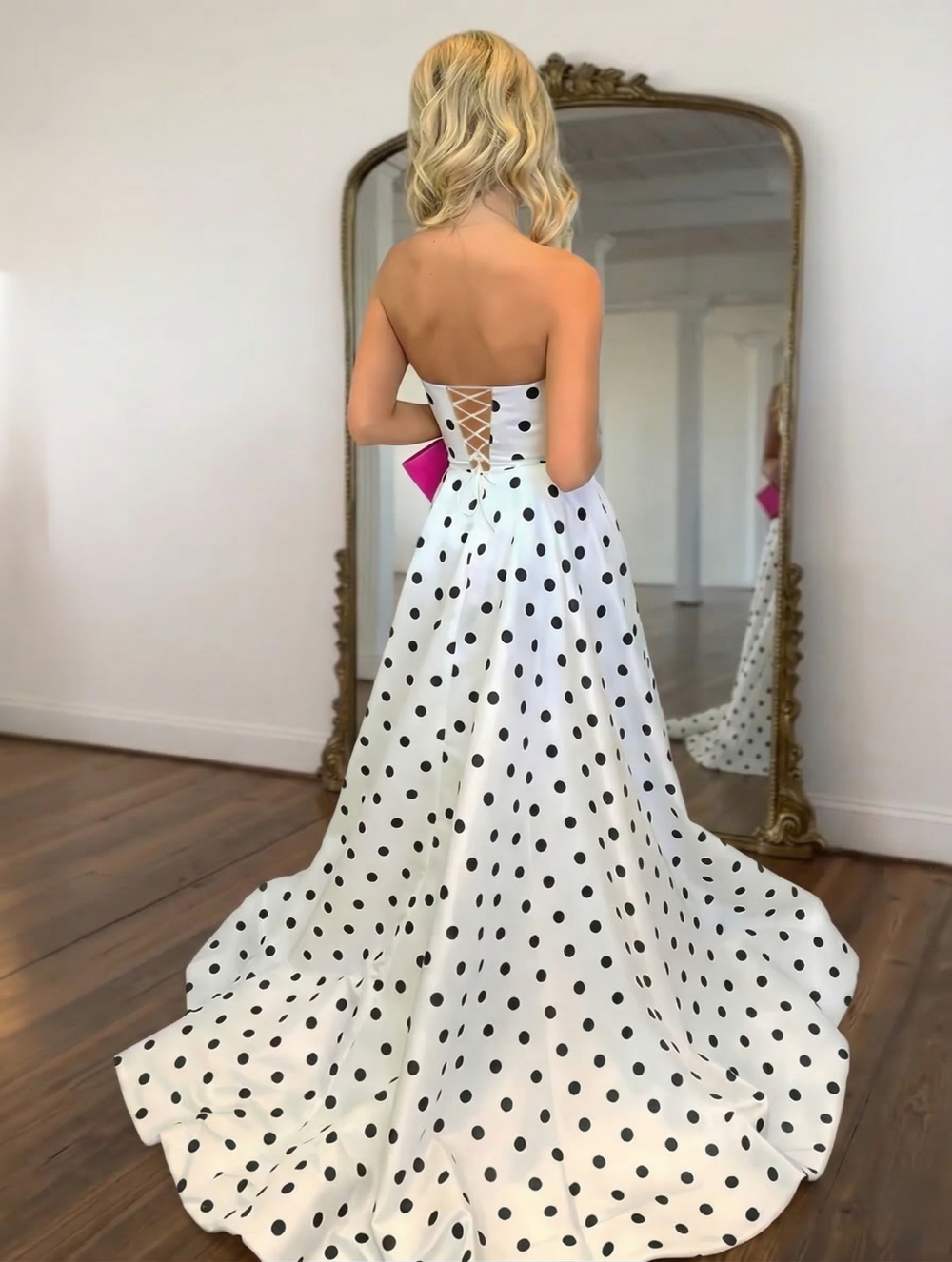 A-Line/Princess Prom Dress Satin Sweetheart Sleeveless Floor-Length Formal Dresses With Polka Dots
