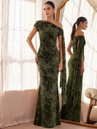 Sheath/Column Evening Dresses One Shoulder Sleeveless Runched Embroidery Green Formal Wedding Guest Dress With Side Drape