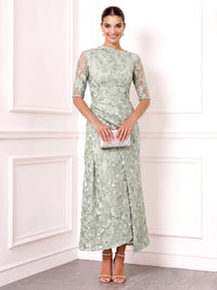 A-Line Mother Of The Bride Dresses Elegant Floral Embroidery Bateau Neck Ankle-Length Illusion 1/2 Sleeves Ruched Zipper Wedding Guest