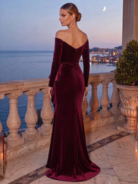 Mermaid Velvet Evening Gown Floor Length Off The Shoulder Long Sleeves Ruched Ruffles Side Slit Zipper Elegant Formal Wedding Guest Dress