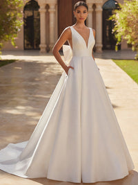 A-Line/Princess Wedding Dress V-Neckline Straps Sleeveless Floor-length Elegant Wedding Ballgown With Pockets&Back Bow