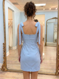 Sheath/Column Homecoming Dresses Satin Square Neck Sleeveless Short With Bowknots Zipper Party Dresses
