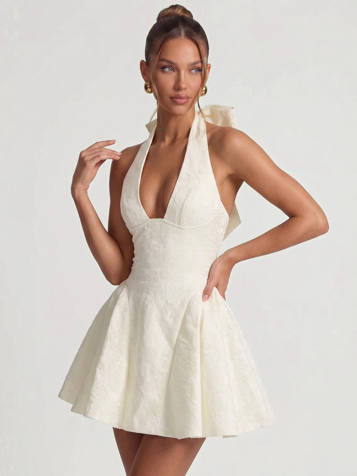 A-Line/Princess Homecoming Dresses Jacquard Plunge Halter Sleeveless Short Lace-Up Boning With Detachable Bows