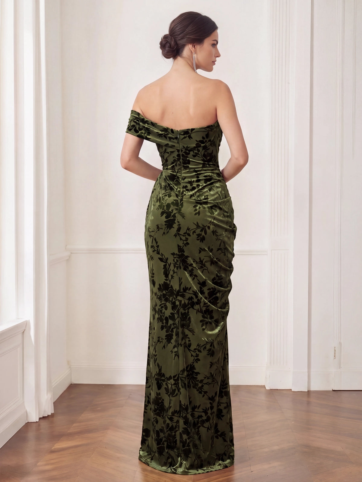 Sheath/Column Evening Dresses One Shoulder Sleeveless Runched Embroidery Green Formal Wedding Guest Dress With High Slit
