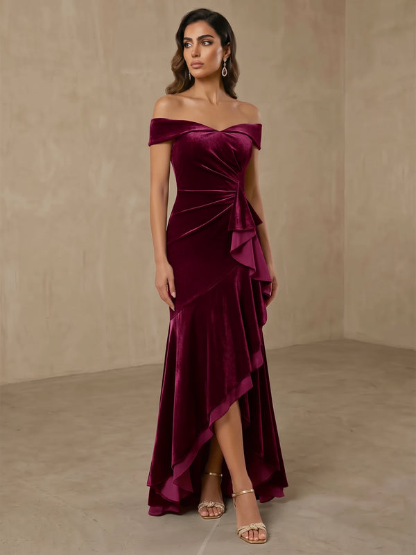 A-Line Velvet Evening Gown Floor Length Off The Shoulder Runched High Low Length Burgundy Sleeveless Elegant Formal Wedding Guest Dress With Slit Ruffles