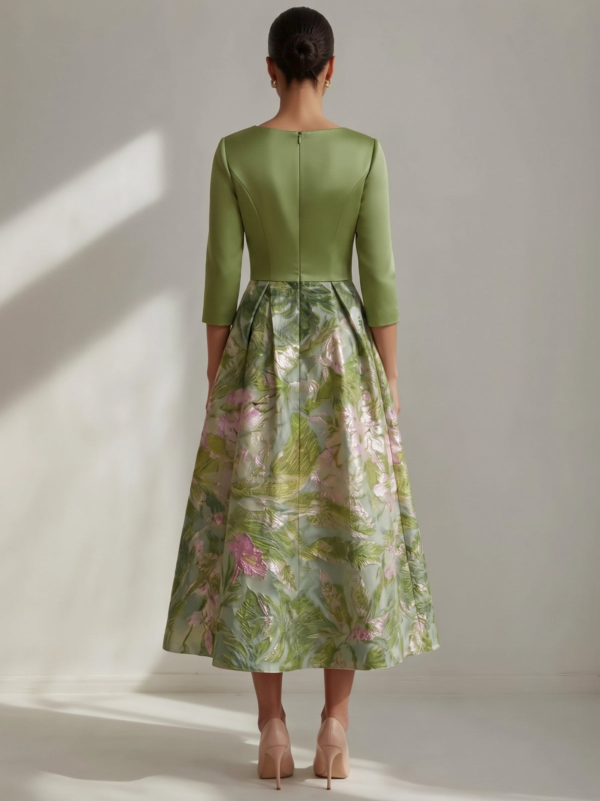 A-Line Cocktail Dress Elegant Jacquard Floral Dress Tea Length 3/4 Sleeves V Neck Wedding Guest Dress With Pocket
