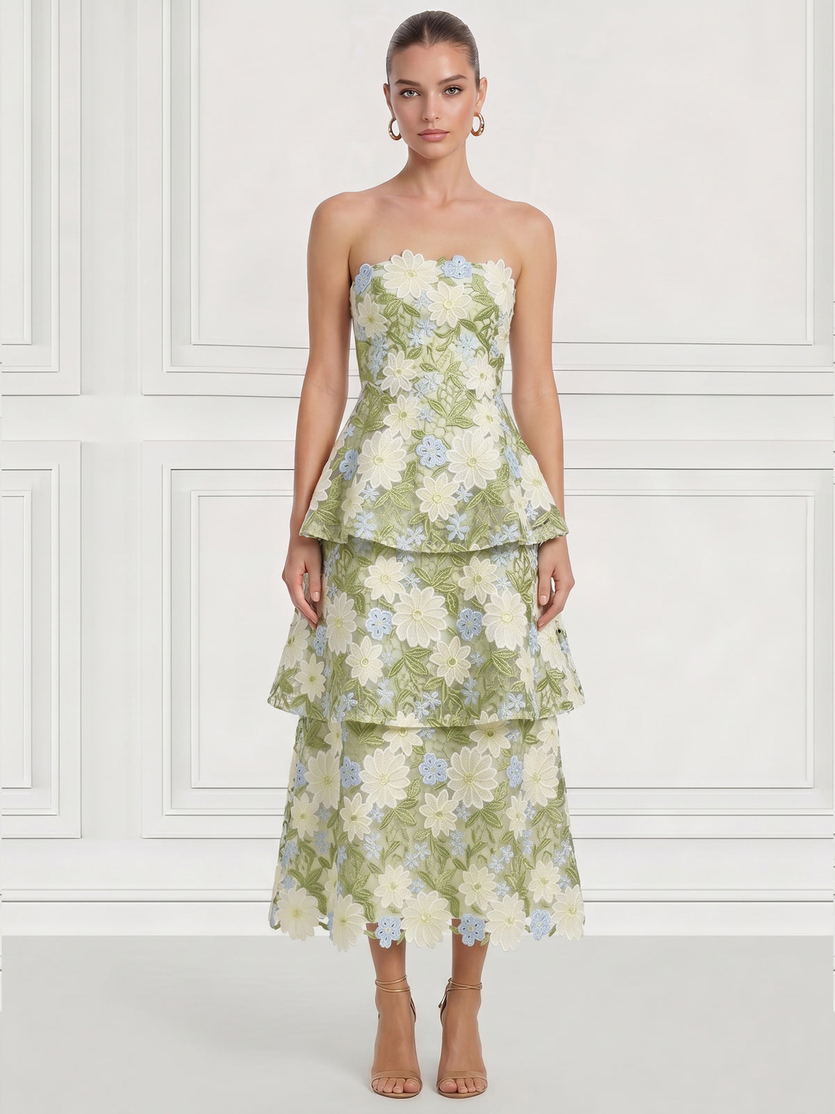 A-Line Cocktail Dresses Elegant Floral Embroidery Tiered Tea-Length Sleeveless Strapless Wedding Guest Dresses