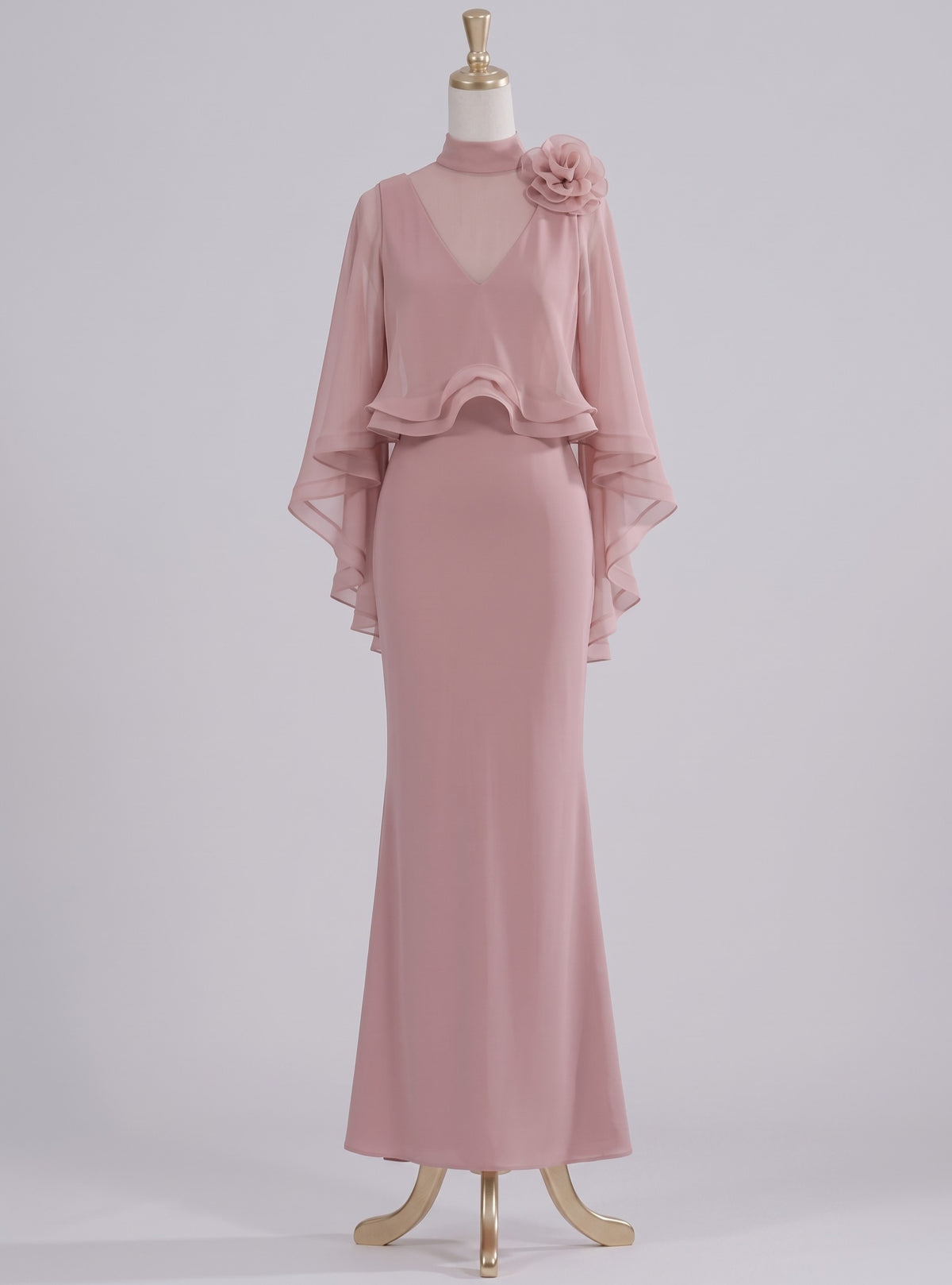 Sheath/Column Evening Gown Elegant Floor-Length Romantic Sleeveless V Neck Chiffon Flower With Cape