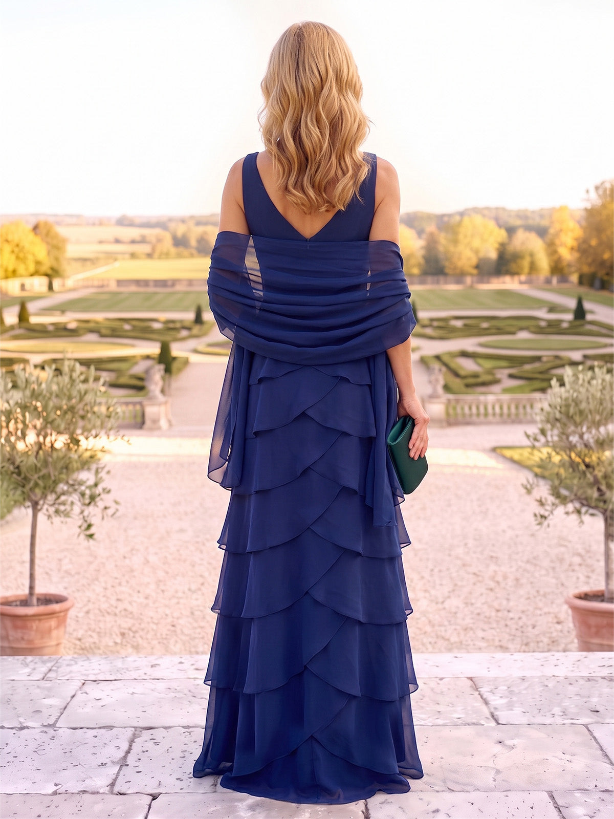 A-Line Mother Of The Bride Dresses Elegant Chiffon Embroidery Floor-Length V-Neck Cape Sleeves Layered Ruffles Zipper Formal Dress Wedding Guest