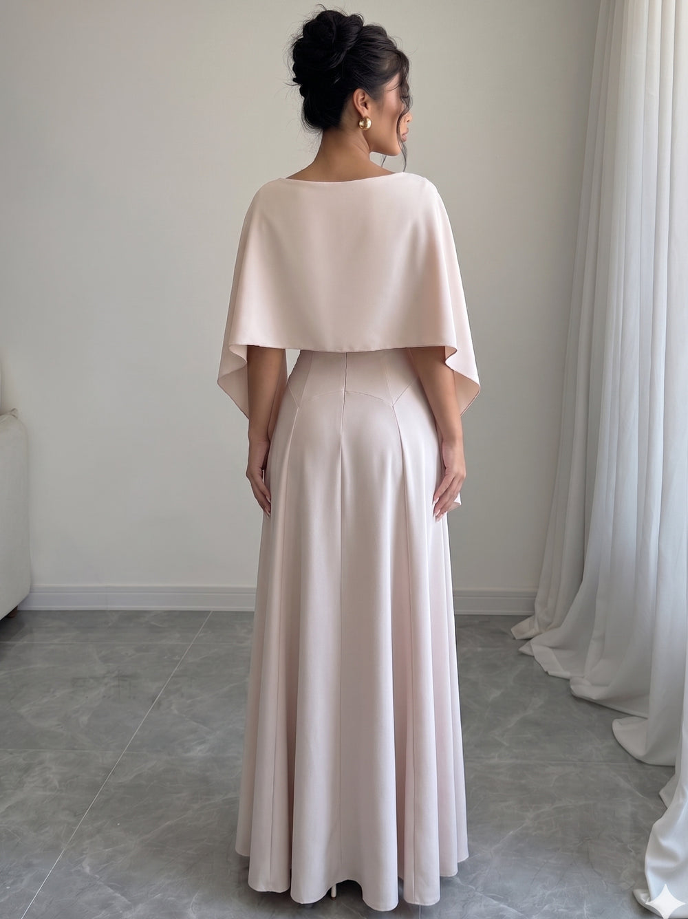 A Line Evening Gown Elegant Floor-Length Boat Neck Stretch Crepe Mother Of The Bride Dress With Cape
