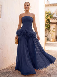 A-Line/Princess Evening Dresses Chiffon Pleated Strapless Sleeveless Floor-Length Ruched Feather Formal Dresses