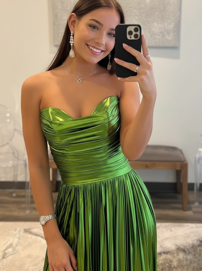 A-Line/Princess Long Prom Dress Metallic Satin Party Dress Strapless Sweetheart Sleeveless Floor-length With Side Split